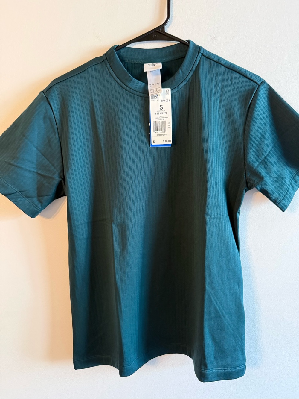 adidas women’s original Ivy Trefoil tee and Bottoms - Picture 3 of 13